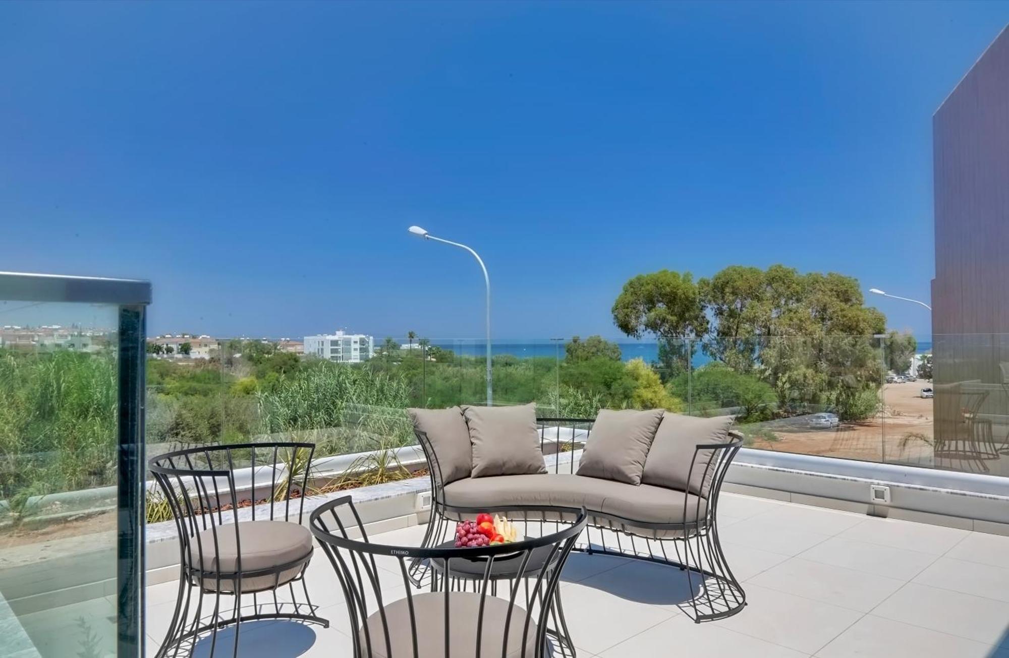 Seaview Luxury Villa Jacuzzi & Pool! 2 Min Beach Protaras Ngoại thất bức ảnh